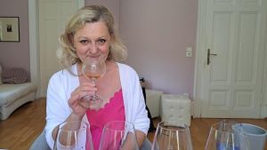 „Ein Wein mit Anspruch“: Das ist für Sommelière Natalie Lumpp der beste Rosé vom Bodensee