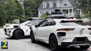 Robotaxi incastrati nei vicoli ciechi o intrappolati nell’acqua alta. La rivoluzione può attendere