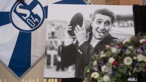 Hat Assauer-Tochter ihren Vater ausgenommen?
