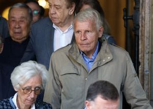 Affaires PPDA : deux nouvelles plaintes déposées contre le présentateur, la sérialité des agressions en questions