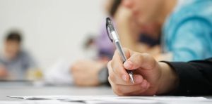 ¿Cómo compatibilizar un bachillerato que busca habilidades críticas con una PAU que todavía prima la memorización?