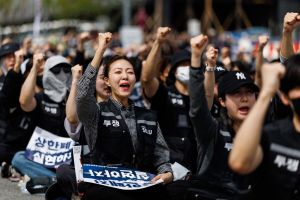 Do Japan’s Chip Workers Need a Samsung-Style Strike?