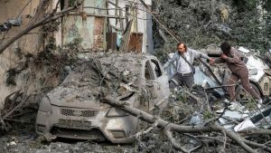 Pioggia di missili e droni a Kiev, 21 morti nella strage russa