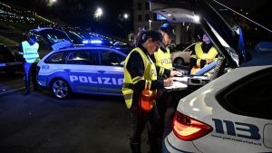 Indagini sulla maxi rissa, decine di giovani coinvolti