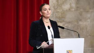 Las izquierdas, al rescate del PP con la limitación de vehículos