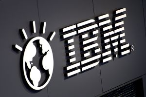 Intel or IBM: Which Legacy Tech Stock Is the Smarter Buy for Investors in 2026?