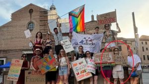 Padova Pride, il vescovo sui cartelli “Dio è queer”: «Sono in imbarazzo»