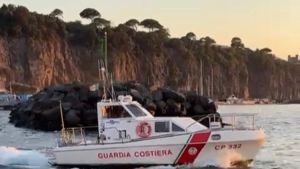 Seiano, collissione tra due barche durante il recupero di un'ancora