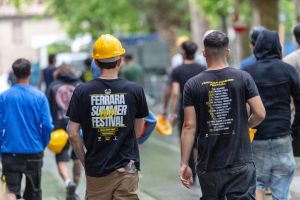 Lavori del Ferrara Summer Festival in piazza Ariostea: controllo della Locale