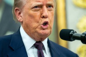 Accord avec TotalEnergies, fonds d’indemnisation à 1,8 milliard de dollars… Donald Trump attaqué par les démocrates comme les républicains