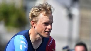 Gul­d­rus på grus: Randers-​dreng smadrer alle kon­kur­ren­ter i bar­ske for­hold