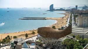 Barcelona instalará 11 cámaras de vigilancia frente a las playas más céntricas antes de Sant Joan