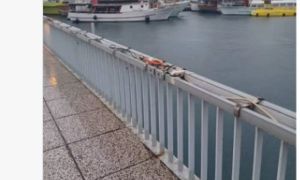 Obilne padavine zajele Hrvaško, močan veter odtrgal ograjo