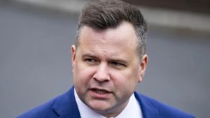 Fidèle de Trump à l’origine de procès politiques, héritier d’un empire immobilier… Qui est Bill Pulte, le nouveau directeur sans expérience du renseignement américain ?