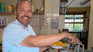 Das Aus für Chiccos berühmte Schwimmbad-Pommes: Umstrittener Pächterwechsel im Freibad