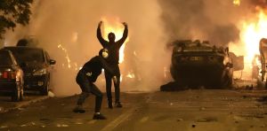 Radicalisation des jeunes : la culpabilisation des mères, celles « qui auraient dû voir »