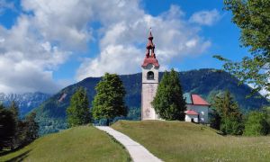 Po poti neandertalcev nad dolino Idrijce