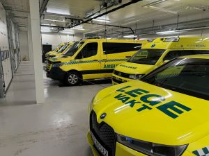 Kanskje løsningen er smartere ambulansetjenester – ikke færre ambulanser