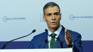 Sánchez anuncia que activa los Presupuestos de 2027 para rehacer la mayoría de la investidura