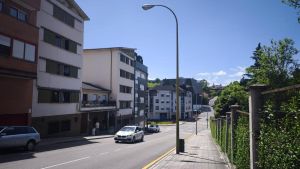 “Intervención de choque” del Ayuntamiento en un barrio de Oviedo para atajar la inseguridad denunciada por los vecinos en el entorno del albergue Cano Mata