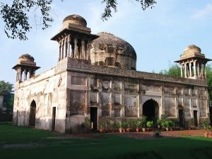 The Tomb of Dai Anga: Lahore’s Most Overlooked Mughal Secret