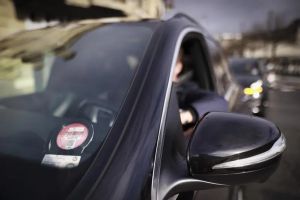 « Ils sont en train de compter leurs milliards pendant que nous, on compte nos centimes » : reçus à bercy, les chauffeurs VTC dénoncent une précarisation du métier