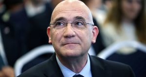 Passos avisa que 