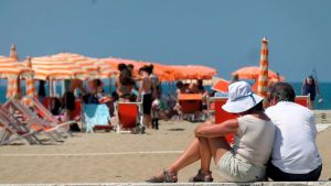 Arabi e russi fanno incetta di stabilimenti. Versilia, la Bolkestein non fa paura: i bagni restano l’investimento top