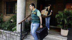 La UCO encuentra mensajes de Leire Díez en los que alardea de poder alcanzar pactos con la Fiscalía