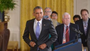 Trump trata de medirse con Obama