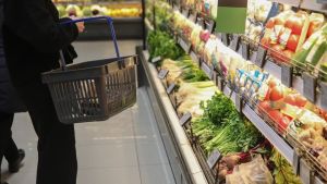 Φρούτα και λαχανικά ανεβάζουν τον λογαριασμό του σούπερ μάρκετ – Ποια τρόφιμα αυξήθηκαν