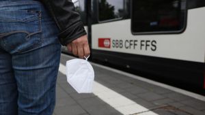 Masken-Kontrollen eskalierten – jetzt stehen zwei Männer wegen Vorfällen aus Corona-Zeit vor Gericht