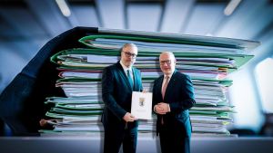 50.000 Euro für Digital-Staatssekretär Hundt: Dieses Desaster kann Kai Wegner nicht von der Festplatte löschen