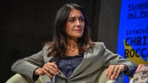 Picierno contesa dopo l'addio al Pd. Calenda e Marattin: 