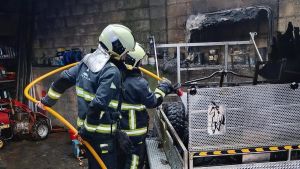 Arde un quad en un tendejón de Campiello, en Llanera