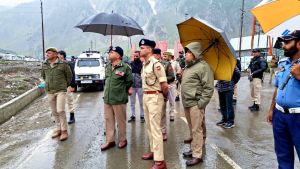 IGP Kashmir Reviews Security Preparedness at Baltal