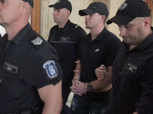 Оставиха Никола Бургазлиев в ареста, за да не стане като прокурорския син