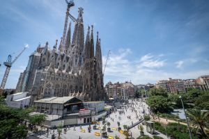 Cómo se reparten los gastos de la visita del Papa a Barcelona: la Generalitat y el ayuntamiento pagarán parte de los actos