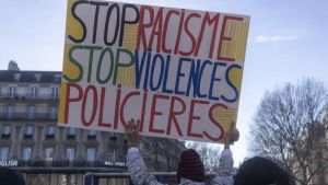 « Il n’a commis aucune infraction, mais il a été victime de violences de policiers de la Brav-M » : Yssoufou Traoré, frère d’Adama, jugé pour rébellion