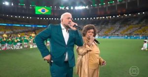 Belo reage após Alcione explicar falha durante Hino Nacional