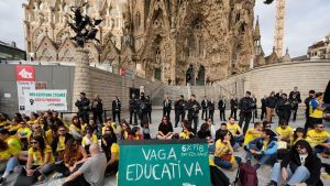 ¿Qué pasará ahora tras el 'no' de los profesores al acuerdo con Educació? ¿Habrá huelga los días de la visita del Papa?