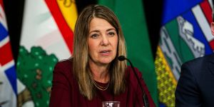 Danielle Smith’s ‘referendum on a referendum’ can only produce losers