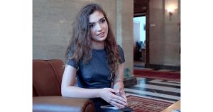 Младите трябва да са в политиката, за да променят нещата - и да не искат да се занимават с нея, тя се занимава с тях