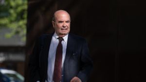 El juez Pedraz retiene documentación incautada por la UCO a Zarrías que afecta a clientes a los que representa como abogado