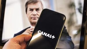 Tribune anti-Bolloré : censure et intimidations de journalistes de France 24 par une attachée de presse du film « La Bataille de Gaulle »
