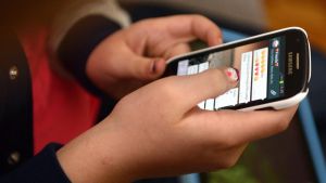 Digital Detox: 72.000 Jugendliche schalten wochenlang das Handy aus, schlafen besser und fühlen sich wohler