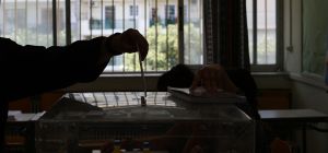 Το ελληνικό πολιτικό σύστημα μέσα από τη ματιά του Νόαμ Τσόμσκι