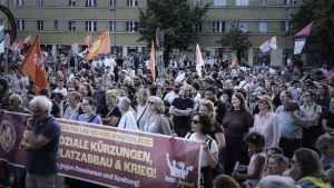 Sozialproteste: Lasst uns auch gegen Merz und die AfD kämpfen!