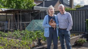 Kees en Anne-Mieke uit Urk stapelen potten, pellets en boter: ‘We zweten er graag een beetje voor’