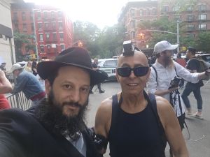 A Guard at Gracie Mansion Asked If I Hate Israel